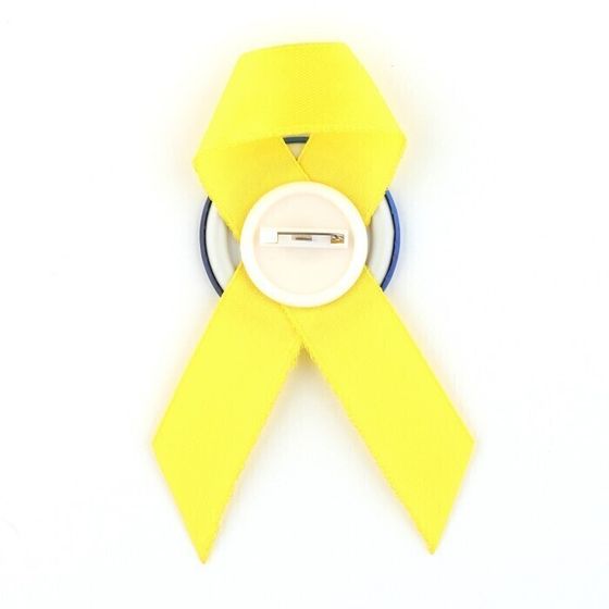 !09 Значок (набор 16 штук) с лентой «Выпускник», d = 4,5 см.