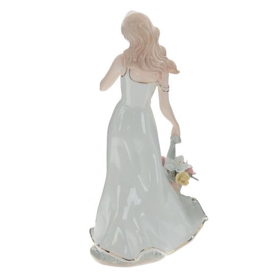 Фигурка декоративная &quot;Девушка с корзиной цветов&quot;, Д17 Ш13 В34,5 см