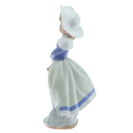 Фигурка декоративная &quot;Девочка&quot;, L10 W13 H30 см