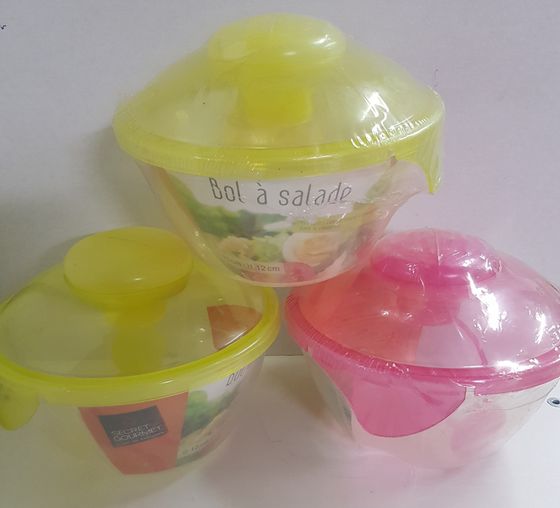 !09 Контейнер (набор 3 штуки) с емкостью для соуса (15x15x12)