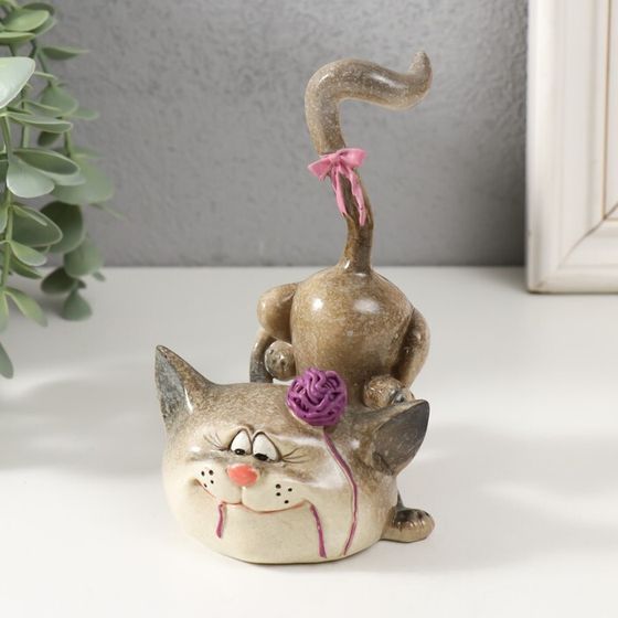 Сувенир полистоун лак &quot;Кошечка играет с клубком&quot; 9,5х8х12,5 см