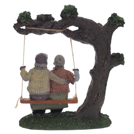 Фигурка декоративная "Бабушка с дедушкой", L19 W8 H21 см, 1 штука, дизайн микс