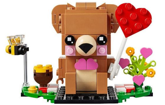 LEGO Brickheadz Valentine&#39;s Day Heart Bear Building Blocks 40379