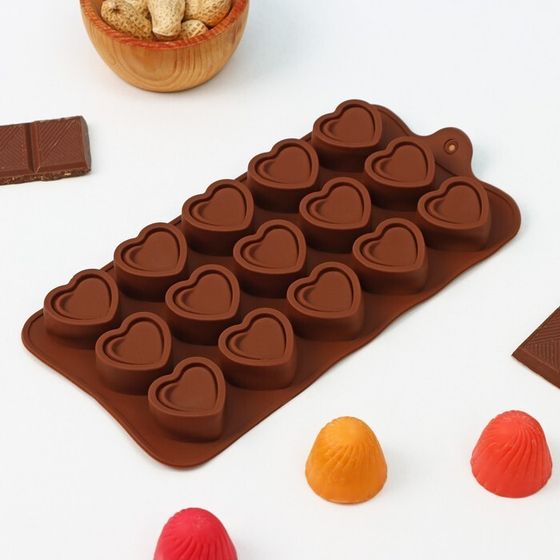 Форма для шоколада Доляна «Сердце», силикон, 21×10×1,5 см, 15 ячеек (2,9×2,7 см), цвет коричневый