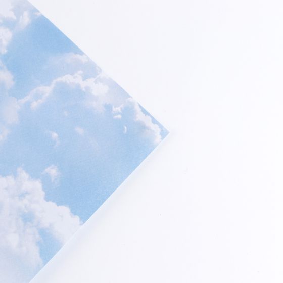 !09 Набор из 2-х листов бумаги упаковочной кратовой размер 50 × 70 см: Бумага двусторонняя «Облака» + Бумага "Сердца"