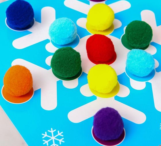 Детская игра "Разложи по цветам"