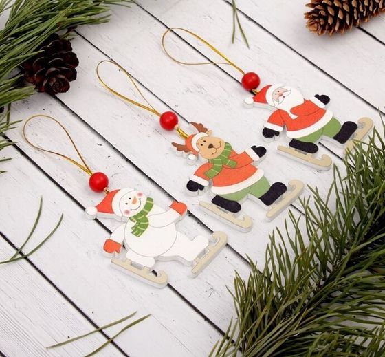 !09 Подвеска новогодняя (набор 6 штук) «Весёлые катания»:дизайн &quot;Дед Мороз&quot; 2 штуки + дизайн &quot;Снеговик&quot; 2 штуки + дизайн &quot;Собака&quot; 2 штуки