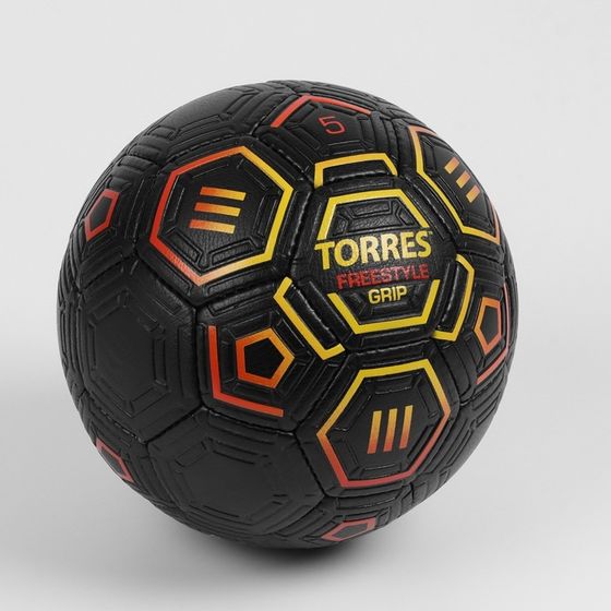 Футбольный мяч TORRES Freestyle Grip, F320765, ручная сшивка, 32 панели, р. 5, PU