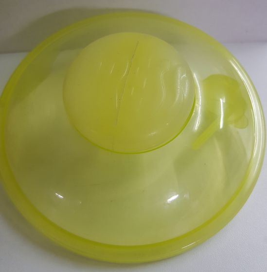 !09 Контейнер (набор 3 штуки) с емкостью для соуса (15x15x12)