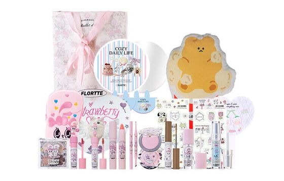 FLORTTE x BUNNY Sky Born Pink Eye-Catching Bunny Makeup Box Natural Complexion Set Of 17