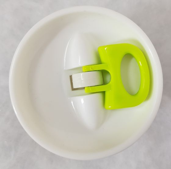 !09 Набор из 2-х предметов - Герметическая емкость для хранения,вакуумная крышка 0,4 л, Франция