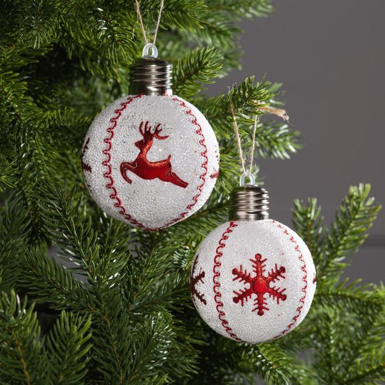 !09 Набор ёлочных шаров «Красные снежинки и олень», 4 штуки, d=8 см, 1 LED, от батареек, свечение тёплое белое