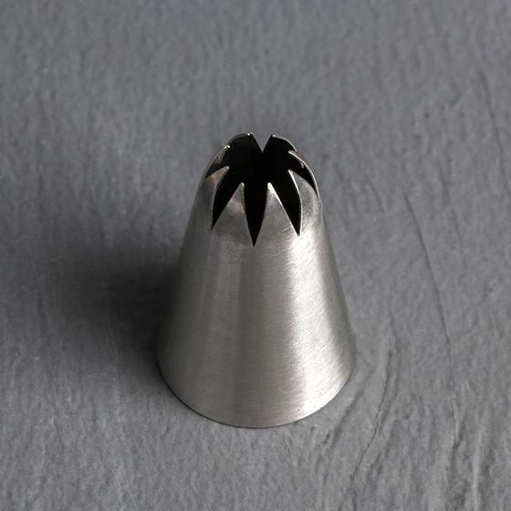 !09 Насадка кондитерская «Закрытая звезда», d=3 см, вых. 0,8 см