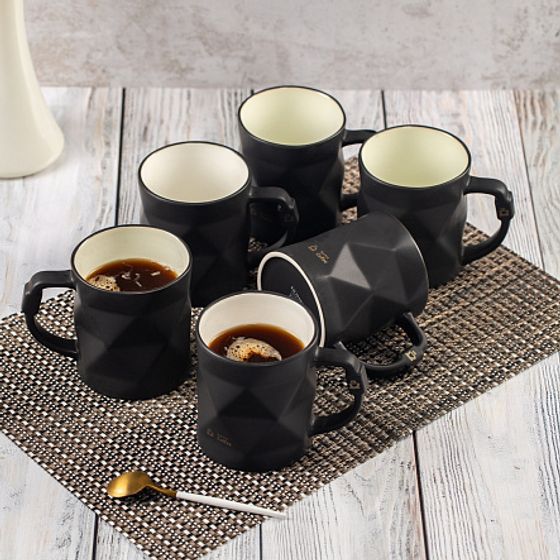 Кружка BLACK&WHITE черная 390мл