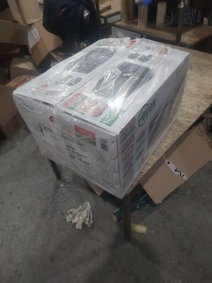 УЦЕНКА-Мини-печь Beon BN-4007 45л 2200Вт белый-(замят верхний правый угол на лицевой панеле, плохая упаковка)