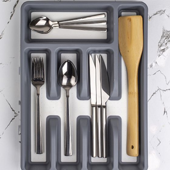 Лоток для столовых приборов с антискользящим дном