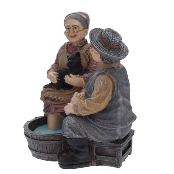 Фигурка декоративная "Бабушка с дедушкой", Д11,5 Ш9,5 В12 см, 1 штука, дизайн микс