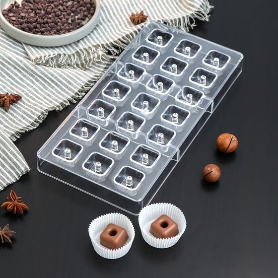 Форма для шоколада и конфет «Пончик в форме квадрата», 21 ячейка, 33×16,2 см