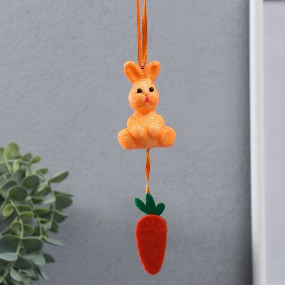 Декор подвеска &quot;Кролик в блестках с морковкой&quot; 4х3,5х13,5 см