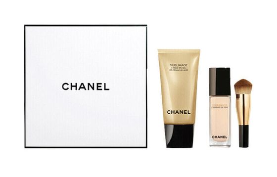 CHANEL Golden Brick Serum Foundation Makeup Removal Celebrity Box