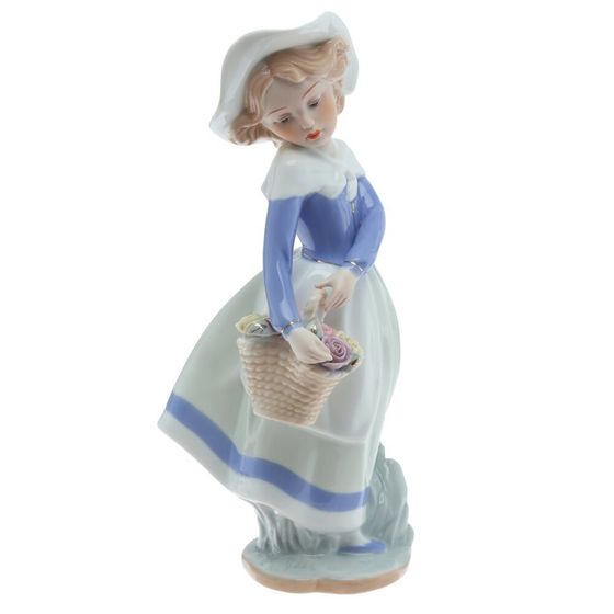 Фигурка декоративная &quot;Девочка&quot;, L10 W13 H30 см