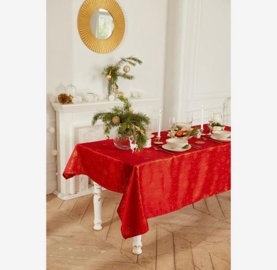 !09 Скатерть «Снежинки» красный, 110*150 см, 115 ±10 гр,100% п/э/