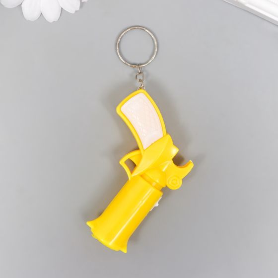 !09 Набор из 7 брелков: Фонарик (2 штуки) свет на кольце &quot;Пистолет&quot; светит 5,5x7,5x2 см. + Брелок (5 штук) пластик под металл &quot;Самолет&quot; 5х5х1,3 см.