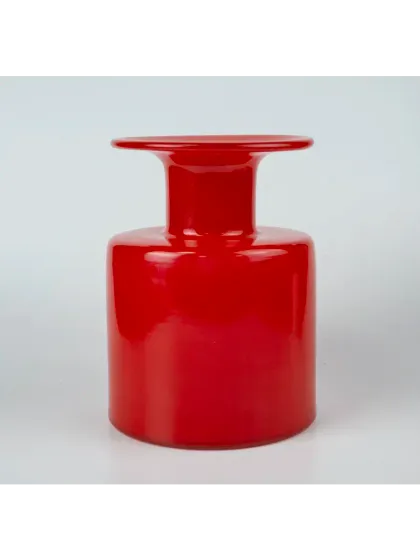 !09 Ваза декоративная бутылочная 24 см. цвет красный матовый