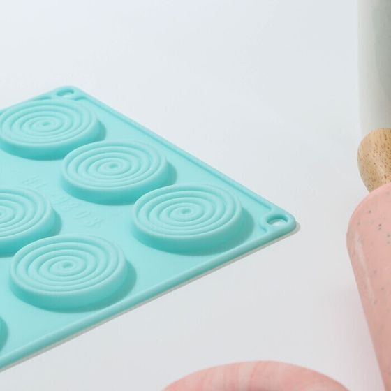 !09 Форма силиконовая для выпечки «Конфи», 15 ячеек, 29×17×1 см, цвет МИКС