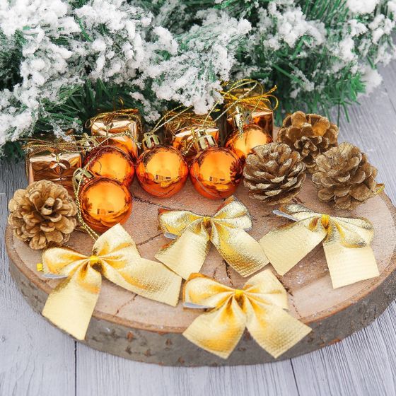 !09 Ёлочные игрушки «Сюрприз», шары новогодние, набор 17 штук (4 шишки, 4 подарка, 4 банта, 4 шара, 5 шариков) цвет коричнево-золотой