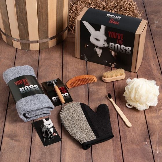 !09 Набор подарочный Boss полотенце 8 предметов (Бритвенный станок, Варежка-мочалка, Зубная щётка, Мочалка, Полотенце, Принадлежности для маникюра, Щётка)