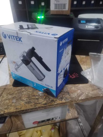УЦЕНКА-Миксер ручной Vitek VT-1404 MC 700Вт нержавеющая сталь-(после ремонта, нарушена упаковка)