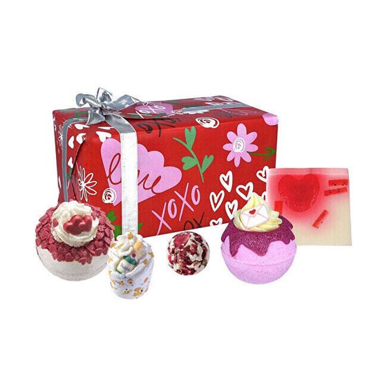 XOXO bath gift set