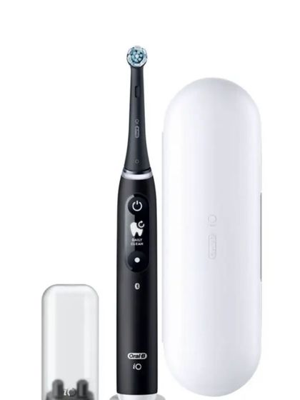 Зубная щетка электрическая Oral-B IO3 MATT черный