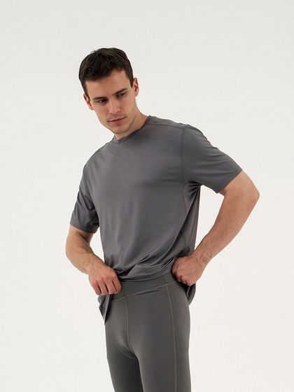 Тайтсы мужские Resport, р. 46, серые, базовые