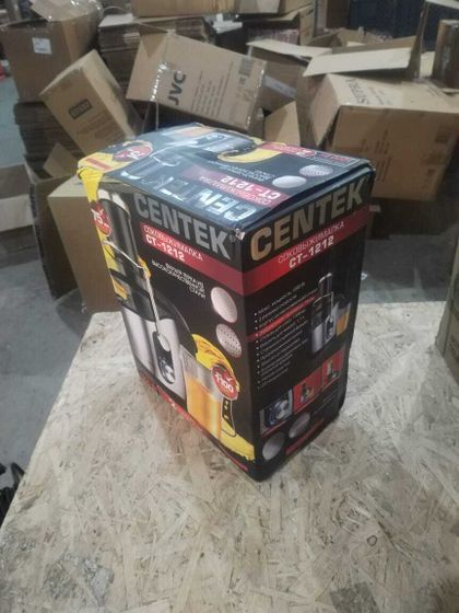 УЦЕНКА-Соковыжималка Centek CT-1212 (черный, сталь)-(б/у, плохая упаковка)