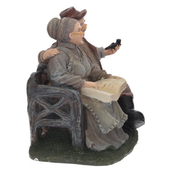 Фигурка декоративная &quot;Бабушка с дедушкой&quot;, Д16 Ш12 В17 см, 2в.