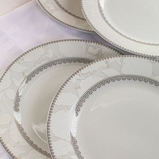 Тарелка обеденная MIA 25см