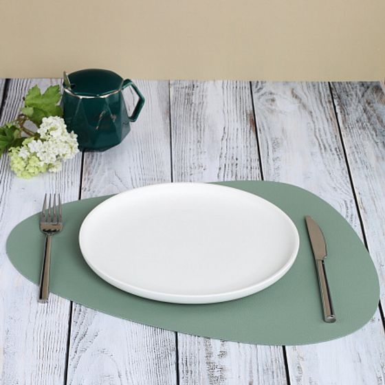 Мат на стол треугольный MINT 45х36см