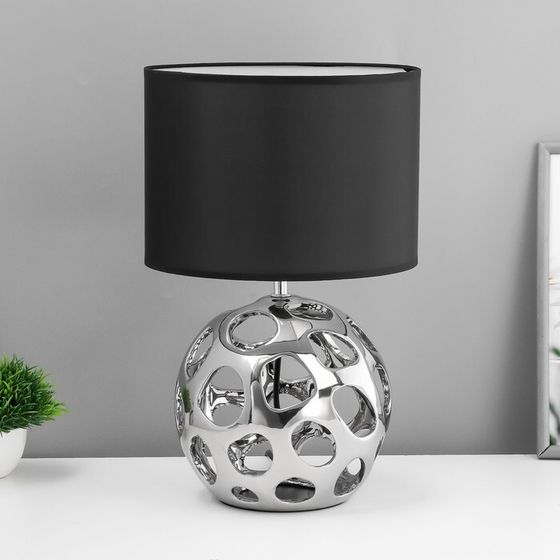 Настольная лампа «Персея» Е27 40 Вт серебро 25×25×41 см RISALUX