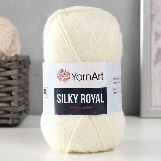 Пряжа &quot;Silky Royal&quot; 65% мерин.шерсть, 35% иск.шелк 140м/50г (430 молочный)