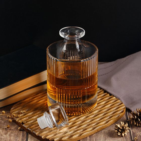 Штоф для крепких напитков DANDY 1л