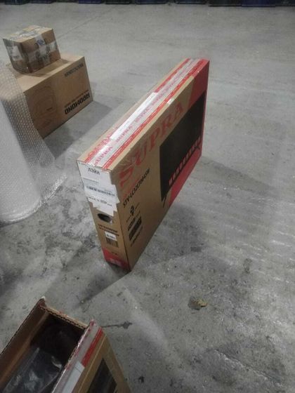 УЦЕНКА-Телевизор LED 32&quot; Supra STV-LC32LT0045W-(1 черный пиксель - не является дефектом, 1 битый пиксель в допуске производителя)