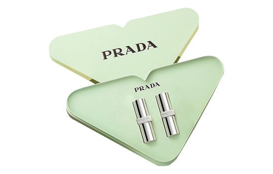 PRADA Qixi Festival Limited Edition Attraction Two-Tone Makeup Sets Complexion Moisturizing Easy-to-Blend 2 Pack