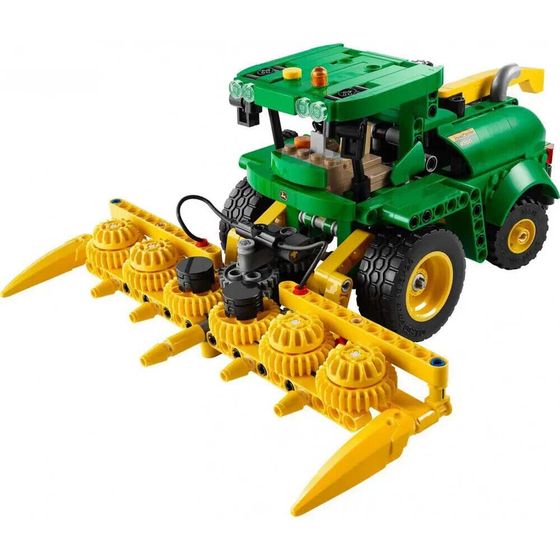 Игра-конструктор LEGO John Deere 9700 Forage Combi