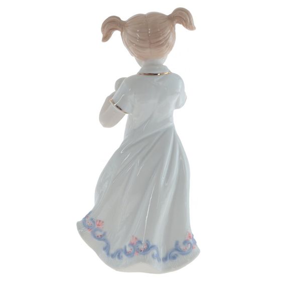 Фигурка декоративная &quot;Девочка&quot;, Д10,5 Ш7,5 В22 см