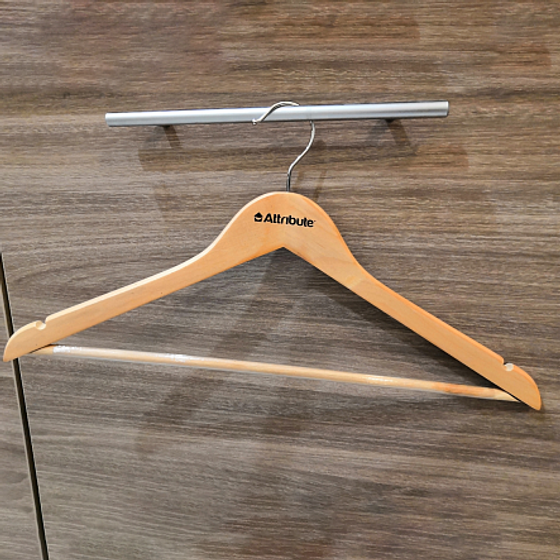 Вешалка универсальная CLASSIC прямая 44см