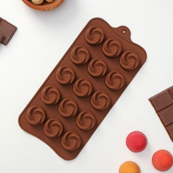 Форма для шоколада Доляна «Завиток», силикон, 21,5×11,5 см, 15 ячеек (d=2,8 см), цвет коричневый