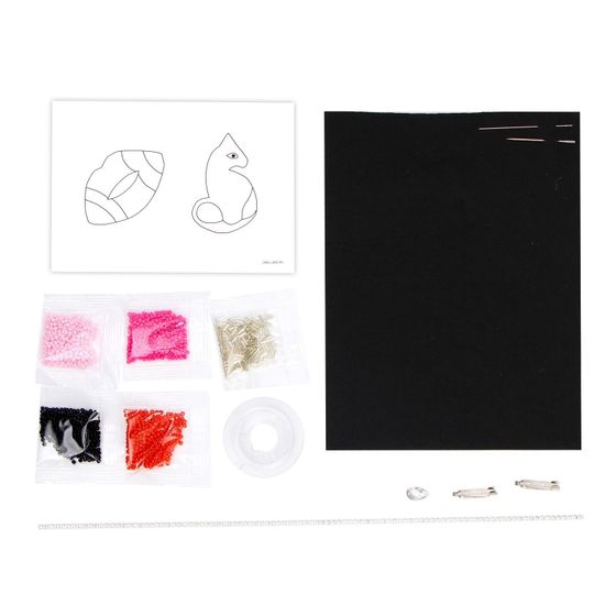 !09 Вышивка бисером «Кошка и губы», брошь