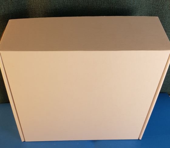 !Коробка сборная 28x28x9 см. цвет белый